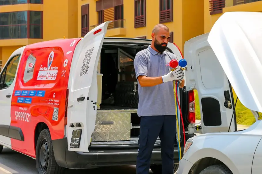 Mobile Car Battery Qatar technician performing Jump Start Kit on-site